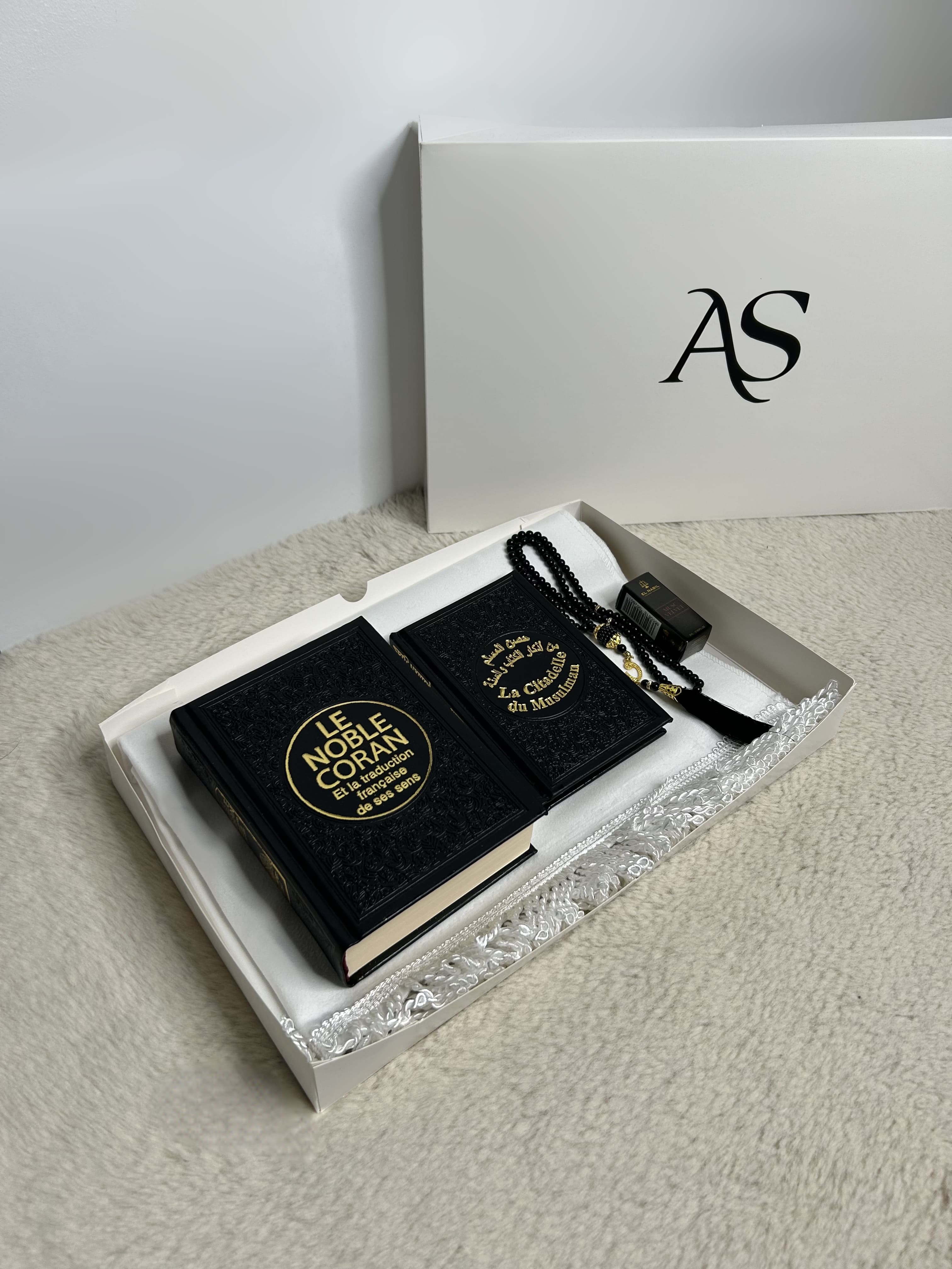 Coffret Coran Velours Blanc et Noir