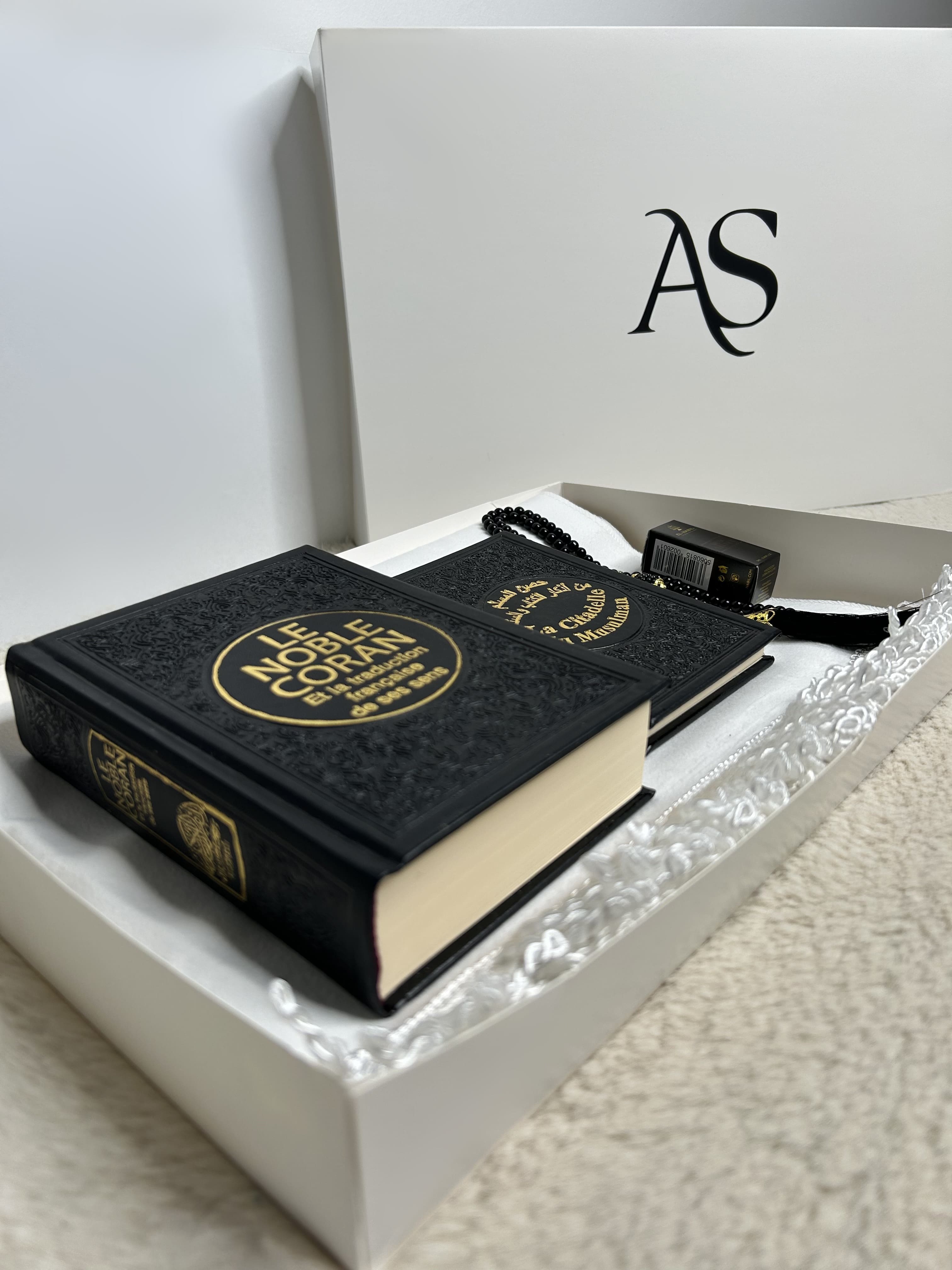 Coffret Coran Velours Blanc et Noir